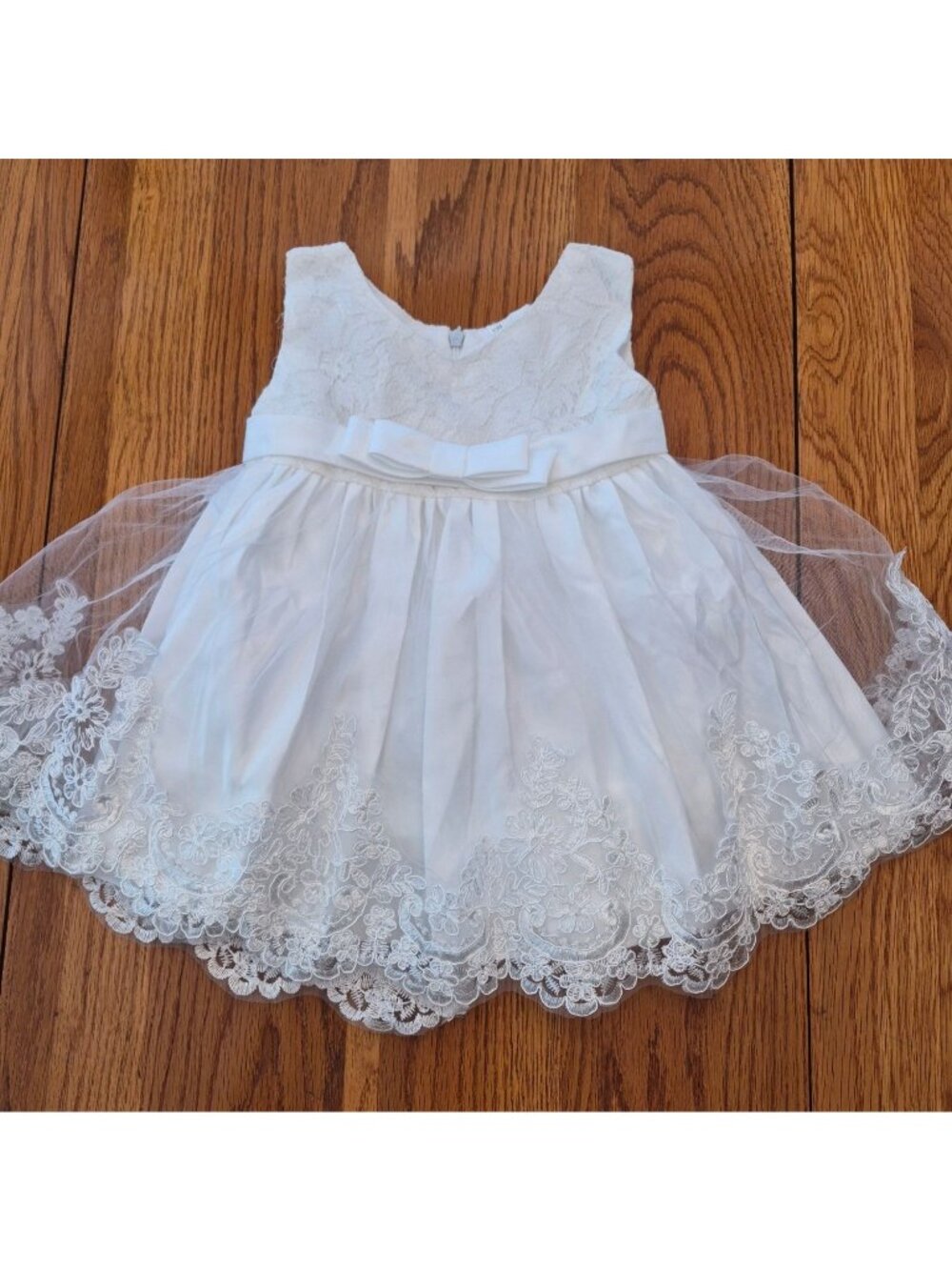 White Lace & Tulle Infant Dress With Floral Embroidery - 12M Wedding Flower Girl